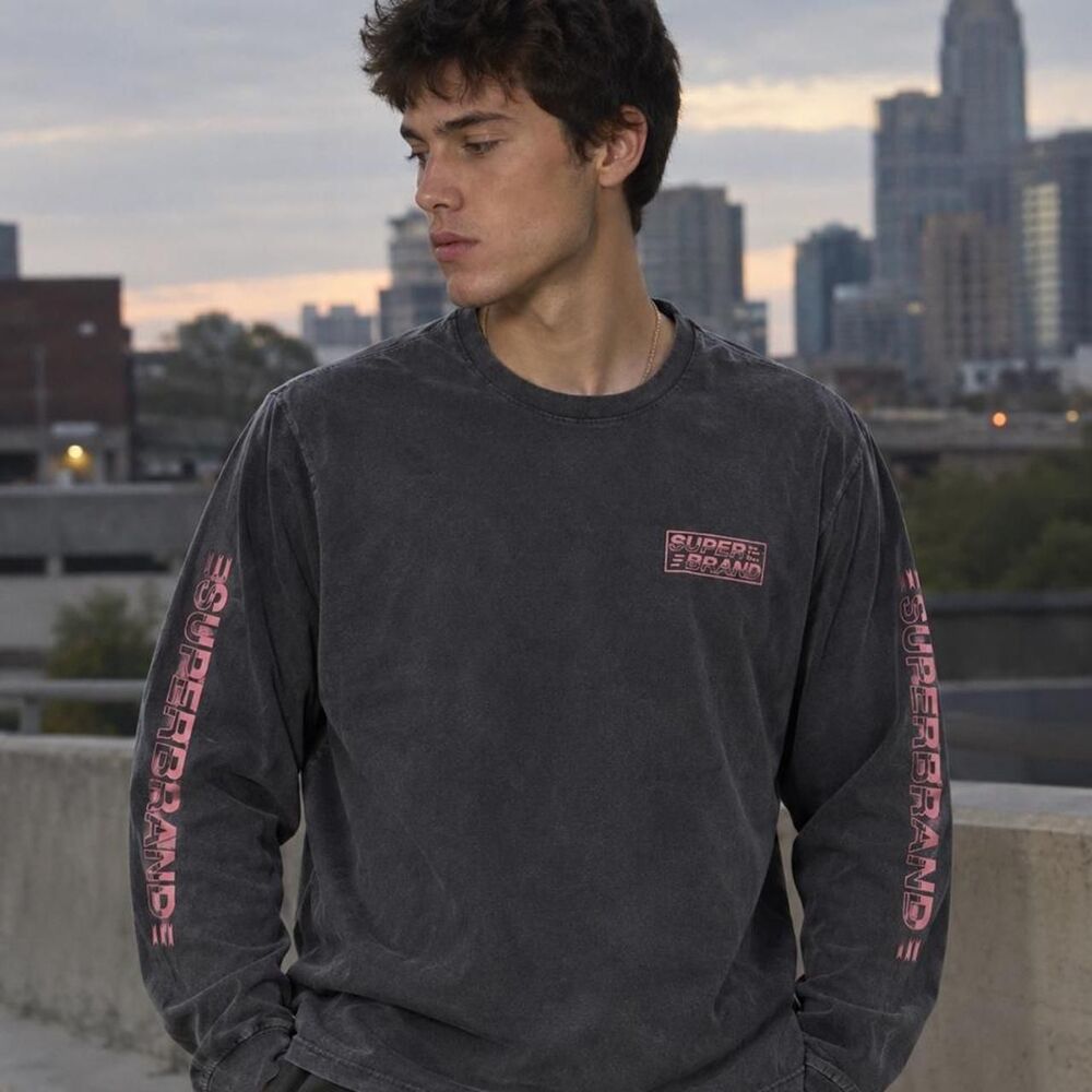 Men's Grey and Black T-shirt